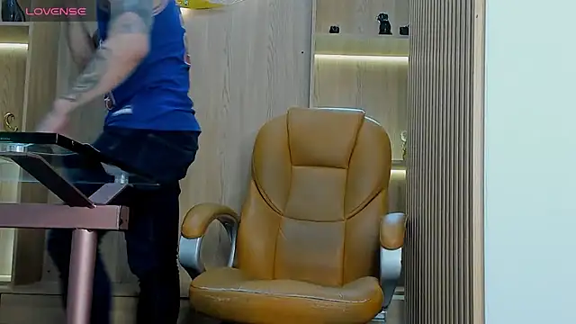 Snapshot of George_Diesell chatting on January 2025 08:36:02 PM George Diesell online show from January 2025 08:36:02 PM