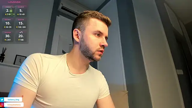 EnriqueBarberry online show from December 2024 06:20:01 AM