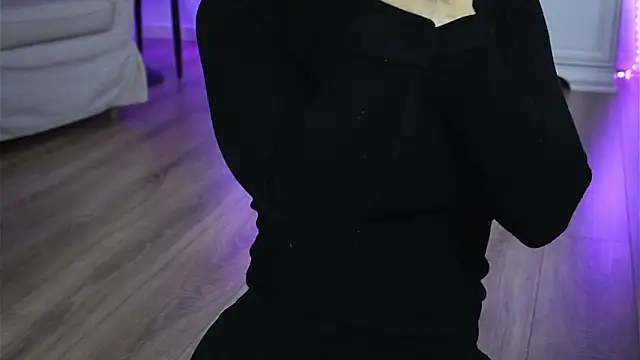 ivyleague  online show from February 2026 06:11:02 PM