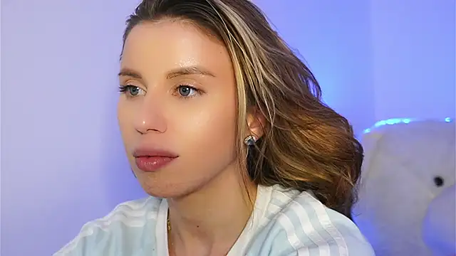 Snapshot of ivyleague_ chatting on March 2026 07:17:02 PM ivyleague online show from March 2026 07:17:02 PM