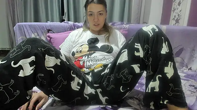 Dyana Kaylinn online show from December 2024 03:18:02 AM