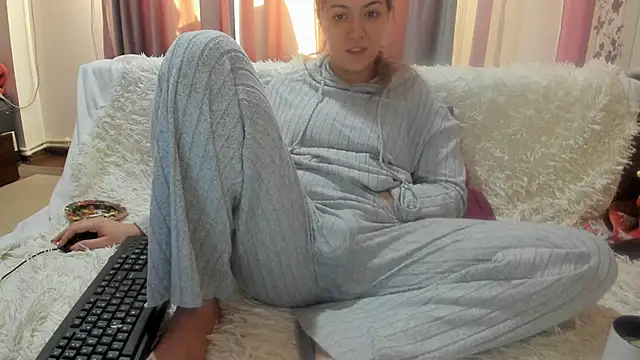 Dyana Kaylinn online show from January 2025 08:24:01 AM