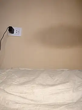 0hYeahbb online show from February 2025 06:23:02 PM