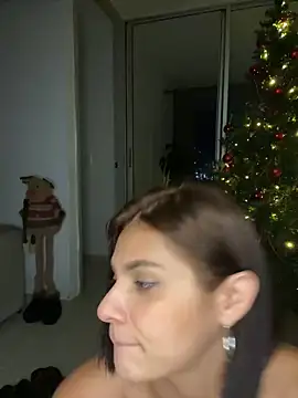 Susi bell online show from December 2024 02:42:01 AM