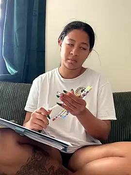 VanessaBling online show from November 2025 04:20:02 PM