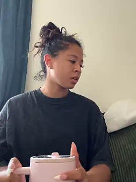 VanessaBling online show from March 2026 09:10:01 PM