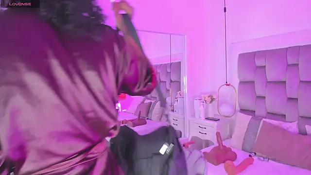 Snapshot of PamelaMendez_ chatting on January 2025 03:37:02 AM PamelaMendez online show from January 2025 03:37:02 AM