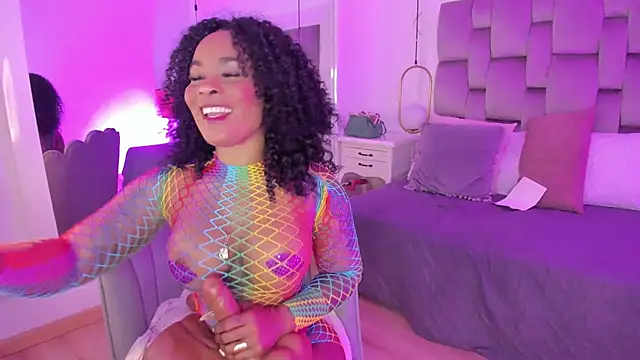 Snapshot of PamelaMendez_ chatting on March 2025 03:43:01 AM PamelaMendez online show from March 2025 03:43:01 AM