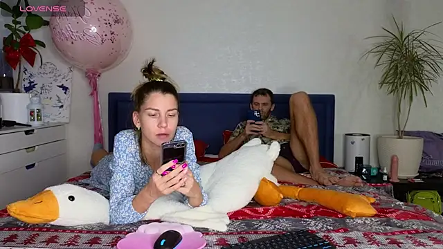 FoxLoveBasik online show from December 2024 06:10:01 PM