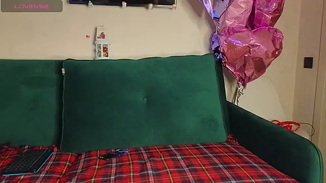 FoxLoveBasik online show from December 2024 05:58:02 AM