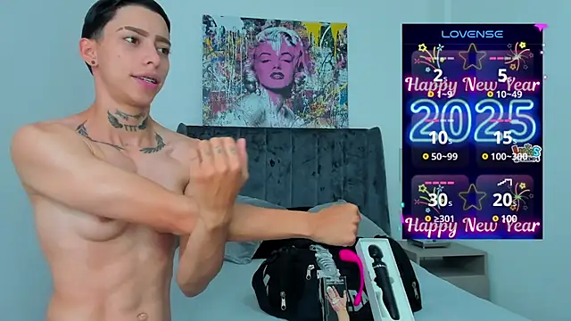 Snapshot of AmberAdams_ chatting on January 2025 01:24:02 PM AmberAdams online show from January 2025 01:24:02 PM