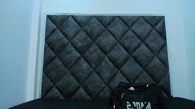 Snapshot of AmberAdams_ chatting on January 2025 01:28:01 PM AmberAdams online show from January 2025 01:28:01 PM