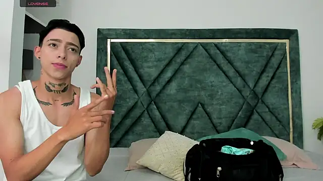 Snapshot of AmberAdams_ chatting on February 2025 01:19:01 PM AmberAdams online show from February 2025 01:19:01 PM