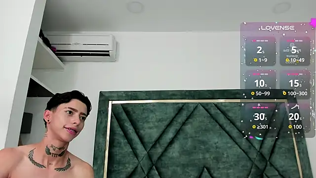 Snapshot of AmberAdams_ chatting on February 2025 04:20:02 PM AmberAdams online show from February 2025 04:20:02 PM