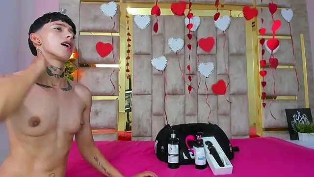 Snapshot of AmberAdams_ chatting on February 2025 03:32:02 PM AmberAdams online show from February 2025 03:32:02 PM