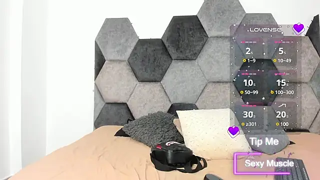 Snapshot of AmberAdams_ chatting on February 2025 01:17:02 PM AmberAdams online show from February 2025 01:17:02 PM