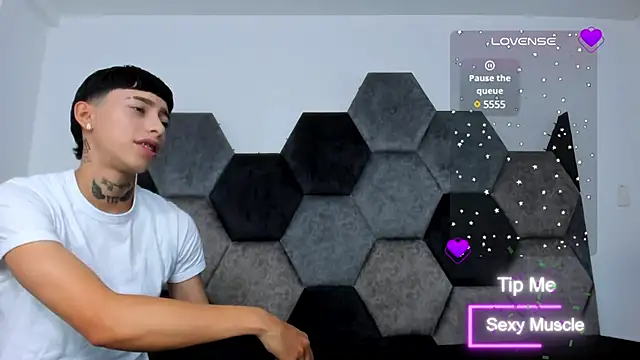 Snapshot of AmberAdams_ chatting on March 2025 04:22:01 PM AmberAdams online show from March 2025 04:22:01 PM