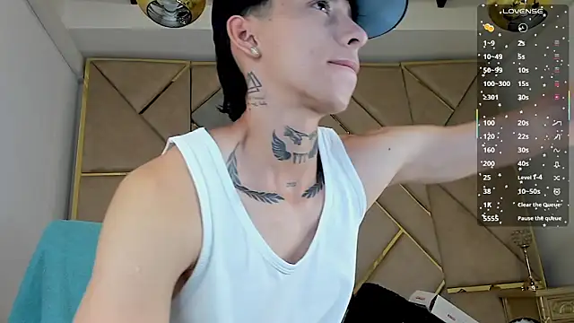 Snapshot of AmberAdams_ chatting on September 2025 04:18:01 PM AmberAdams online show from September 2025 04:18:01 PM