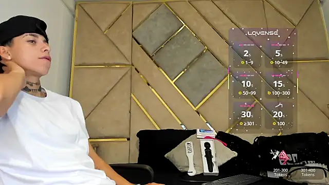 Snapshot of AmberAdams_ chatting on September 2025 12:40:02 PM AmberAdams online show from September 2025 12:40:02 PM