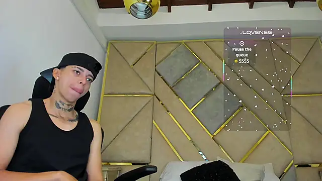 Snapshot of AmberAdams_ chatting on October 2025 02:47:02 PM AmberAdams online show from October 2025 02:47:02 PM