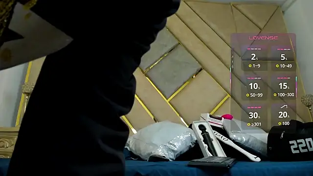 Snapshot of AmberAdams_ chatting on October 2025 03:57:02 PM AmberAdams online show from October 2025 03:57:02 PM