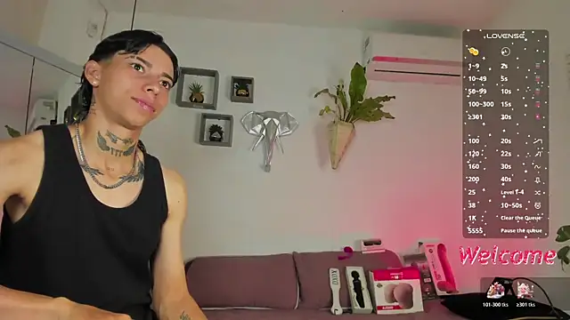 Snapshot of AmberAdams_ chatting on December 2025 03:06:01 PM AmberAdams online show from December 2025 03:06:01 PM