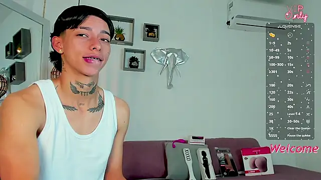 Snapshot of AmberAdams_ chatting on January 2026 03:38:01 PM AmberAdams online show from January 2026 03:38:01 PM