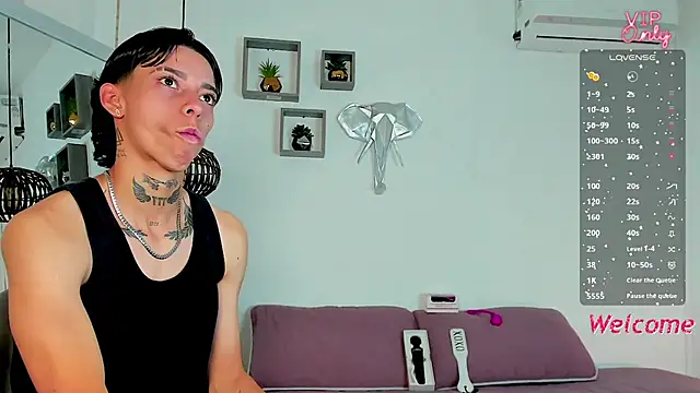 Snapshot of AmberAdams_ chatting on January 2026 04:11:02 PM AmberAdams online show from January 2026 04:11:02 PM