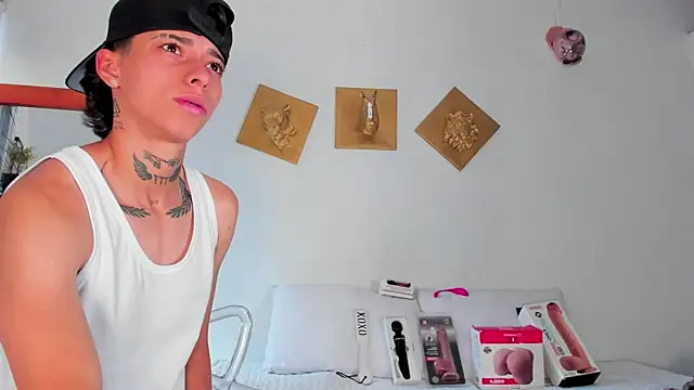 Snapshot of AmberAdams_ chatting on February 2026 04:35:01 PM AmberAdams online show from February 2026 04:35:01 PM