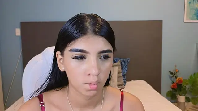 Snapshot of maiaa_ruiz chatting on December 2024 03:14:01 PM maiaa ruiz online show from December 2024 03:14:01 PM