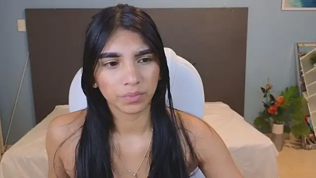 Snapshot of maiaa_ruiz chatting on December 2024 04:26:01 PM maiaa ruiz online show from December 2024 04:26:01 PM