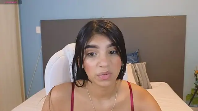 Snapshot of maiaa_ruiz chatting on December 2024 01:40:02 PM maiaa ruiz online show from December 2024 01:40:02 PM