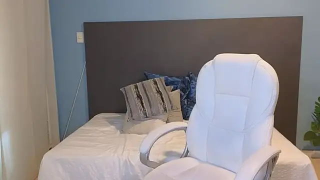 Snapshot of maiaa_ruiz chatting on January 2025 04:57:01 PM maiaa ruiz online show from January 2025 04:57:01 PM