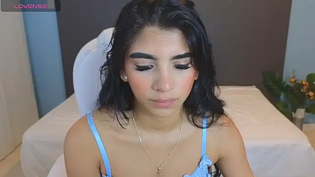 Snapshot of maiaa_ruiz chatting on February 2025 01:07:01 PM maiaa ruiz online show from February 2025 01:07:01 PM