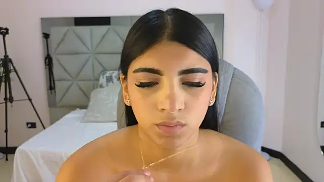 Snapshot of maiaa_ruiz chatting on February 2026 02:37:02 PM maiaa ruiz online show from February 2026 02:37:02 PM