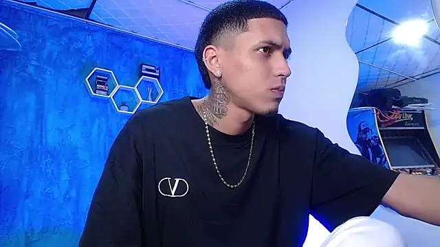 Liam lee online show from January 2025 04:11:02 PM