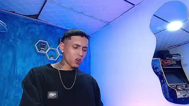 Liam lee online show from January 2025 04:36:02 PM