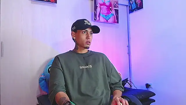 Liam lee online show from November 2025 12:02:02 PM