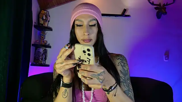 Juana 777 online show from May 2026 11:32:01 PM