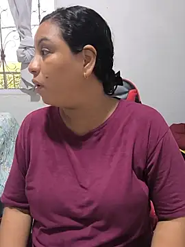 Francesca ferrari online show from June 2026 08:44:02 PM