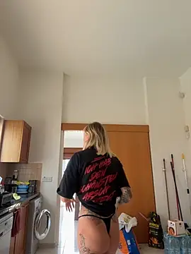 haileyhope  online show from October 2025 08:55:02 AM