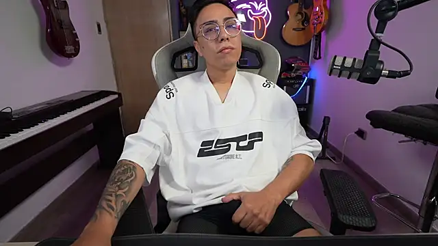 Snapshot of granxarma960 chatting on February 2025 05:56:01 AM granxarma960 online show from February 2025 05:56:01 AM