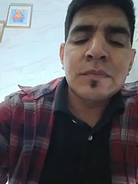 Snapshot of latino17 chatting on November 2025 07:25:01 AM latino17 online show from November 2025 07:25:01 AM