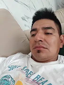 Snapshot of latino17 chatting on March 2026 03:29:02 PM latino17 online show from March 2026 03:29:02 PM