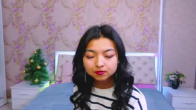 Snapshot of Shy_Kira chatting on January 2025 03:34:02 PM Shy Kira online show from January 2025 03:34:02 PM