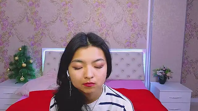 Snapshot of Shy_Kira chatting on January 2025 03:40:02 PM Shy Kira online show from January 2025 03:40:02 PM