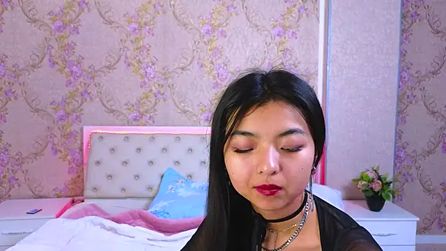 Snapshot of Shy_Kira chatting on January 2025 01:11:01 PM Shy Kira online show from January 2025 01:11:01 PM