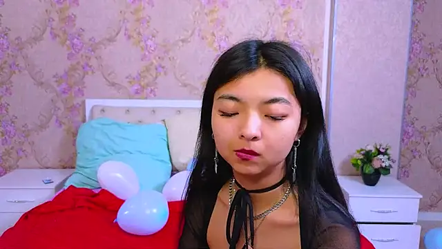 Snapshot of Shy_Kira chatting on February 2025 03:49:02 PM Shy Kira online show from February 2025 03:49:02 PM