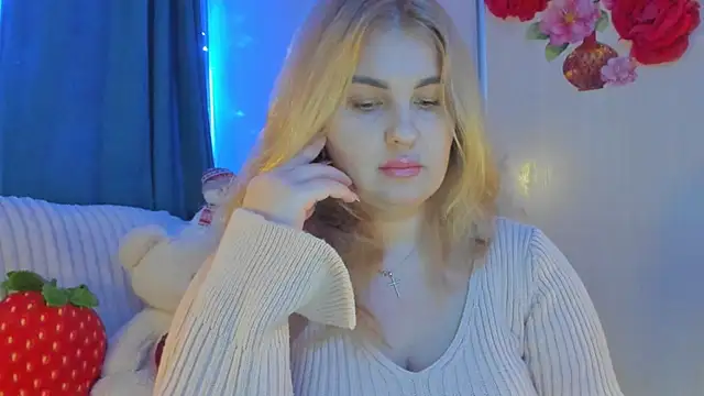 CoraSwon online show from January 2025 10:01:02 PM