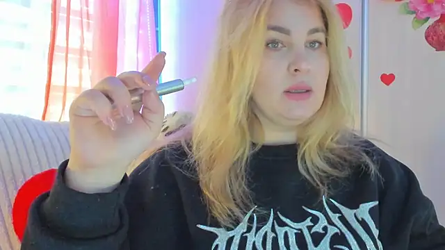 CoraSwon online show from March 2025 08:45:01 AM